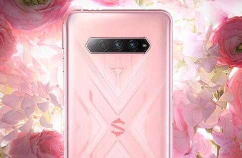 首款眾籌的驍龍870游戲手機(jī)！黑鯊4櫻舞粉登場！