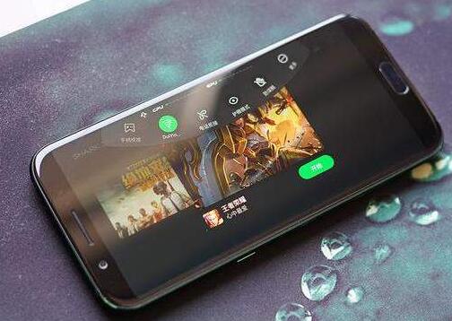 首款眾籌的驍龍870游戲手機(jī)！黑鯊4櫻舞粉登場！