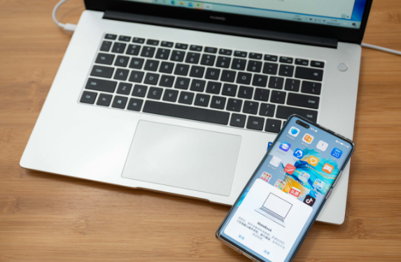 愛押輕薄筆記本推薦:高性能兼顧便攜與長續(xù)航 